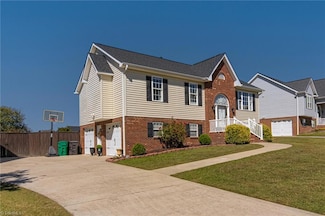 6053 Old Plank Rd, High Point, NC 27265