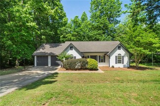 545 Willow Creek Dr, Temple, GA 30179