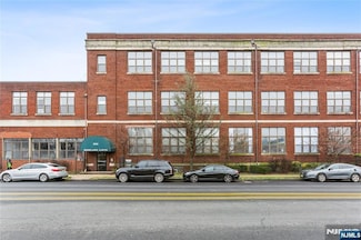 350 Scotland Rd Unit 304, Orange, NJ 07050