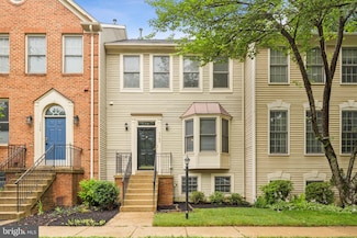 7702 Ousley Place, Alexandria, VA 22315