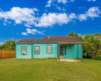 514 Clinton Park St, Houston, TX 77029