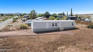 20872 E Park View Ln, Cordes Lakes, AZ 86333