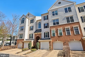 4691 Longstreet Ln Unit 202, Alexandria, VA 22311