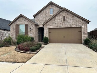 2912 Comal Dr, Lakewood Village, TX 75068