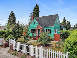 2215 E Sherman St, Tacoma, WA 98404