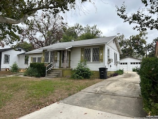 633 Cravens Ave, San Antonio, TX 78223