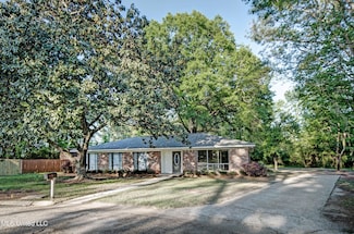 160 Chelsea Ct, Jackson, MS 39211