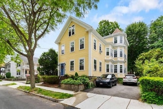 24 Park St, Wakefield, MA 01880