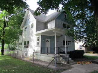 333 Elm St, Watervliet, MI 49098