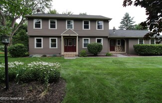 49 Wiltshire Way, Schenectady, NY 12309