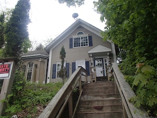 445 E Main St, Norwich, CT 06360