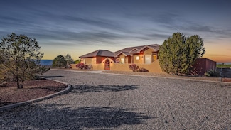 1633 Campfire Ct, Loma, CO 81524