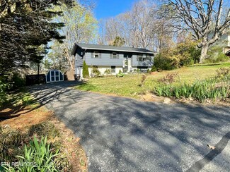 12213 W Kingsgate Rd, Farragut, TN 37934
