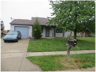 647 Woods Crossing Ln, Indianapolis, IN 46239