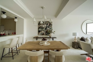 11847 Gorham Ave Unit 302, Los Angeles, CA 90049