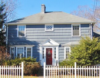 29 Pierrepont Rd, Newton Lower Falls, MA 02462