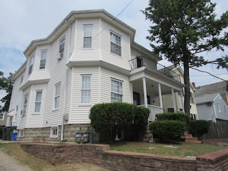 102 Oakland Ave, Providence, RI 02908
