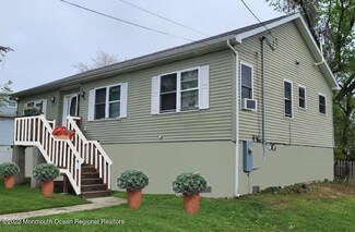 9 Illinois Ave, Port Monmouth, NJ 07758