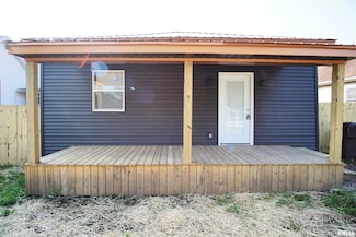 310 N Sherman St, Lincoln, IL 62656
