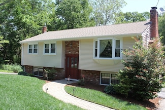 276 Newport Ave, Attleboro, MA 02703