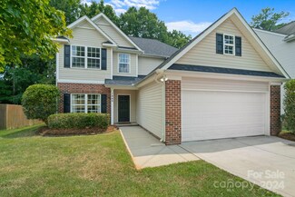 1449 Hollythorne Dr, Rock Hill, SC 29732