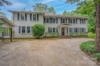 93 Villa Barbara Ln, Tryon, NC 28782