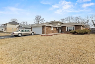 14453 Kenneth Ave, Midlothian, IL 60445