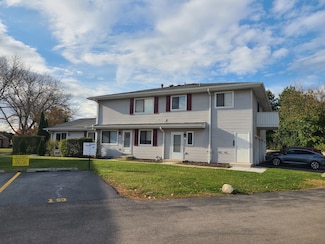 2S717 Winchester Cir E Unit 4, Warrenville, IL 60555