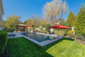 2520 Harlington Ln, Charlotte, NC 28270