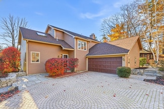 3 Heather Hill Rd, Acton, MA 01720