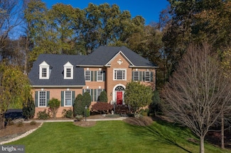 1050 Northfalls Ct, Great Falls, VA 22066