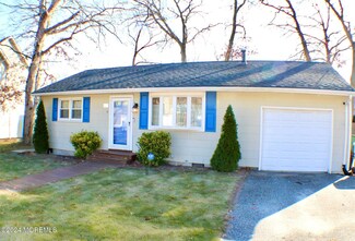 609 Beach Ave, Beachwood, NJ 08722
