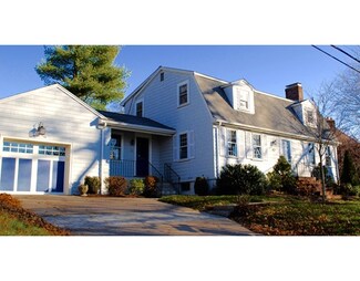 15 Myopia Rd, Quincy, MA 02170