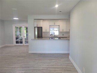 6306 NW 72nd Ave, Tamarac, FL 33321