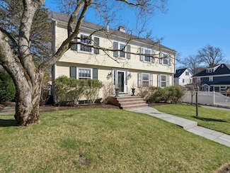 11 Locust St, Belmont, MA 02478