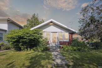 317 N Sunnyside Ave, South Bend, IN 46617
