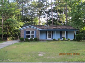 3921 Hartness St, Macon, GA 31204