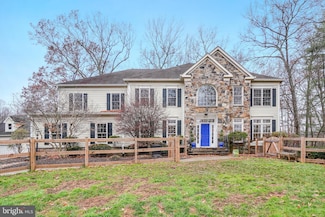500 Utterback Store Rd, Great Falls, VA 22066