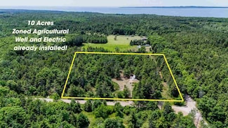 28038 Sloptown Rd, Beaver Island, MI 49782