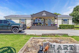 115 S 4th St, Thomas, OK 73669