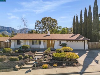 219 Mountaire Cir, Clayton, CA 94517