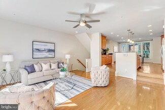 9624 Black Maple Dr, Fairfax, VA 22031