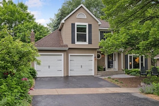 8895 Knollwood Dr, Eden Prairie, MN 55347