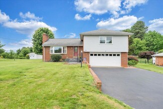 1550 Monterey Rd NE, Roanoke, VA 24019