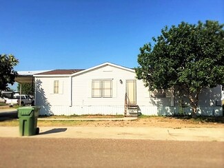 301 Pauls Way, Zapata, TX 78076