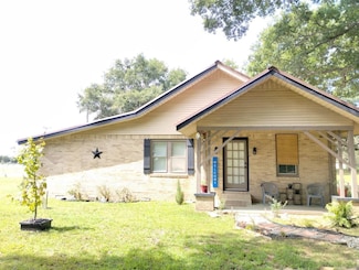 1 Mickey Cir, Newport, AR 72112