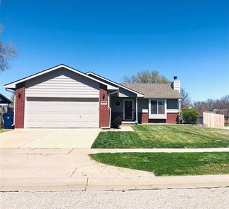 10102 W Prairie Woods St, Wichita, KS 67209