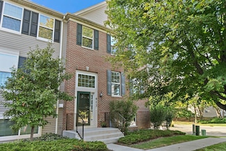 413 Town Center Blvd, Gilberts, IL 60136