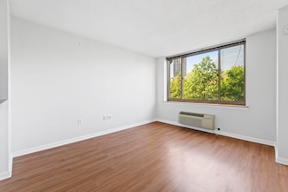 1 2nd St Unit 314, Jersey City, NJ 07302