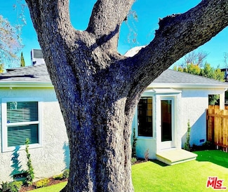 5220 5222 Whitsett Ave, Valley Village, CA 91607